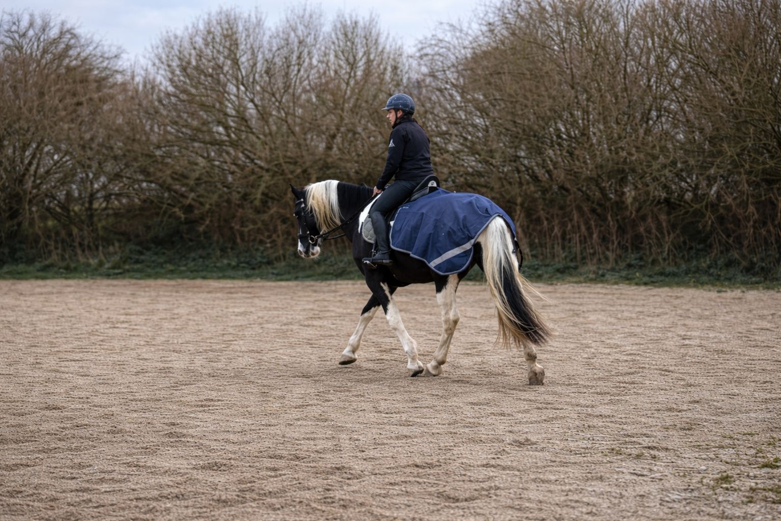 Péma Jacquelin monitrice d'équitation aux Écuries de Péma Épizon